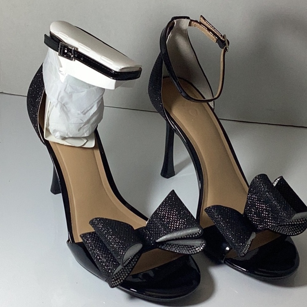 I.N.C. International Concepts
Naasira Bow Dress Sandals, - Picture 4 of 8